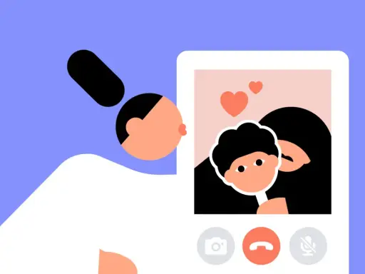 Ragazza in videochiamata, forse vittima di catfish, con cuori sullo schermo.