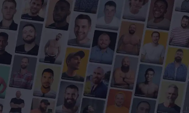 Una griglia di profili di uomini, un invito a 5 gay chat.