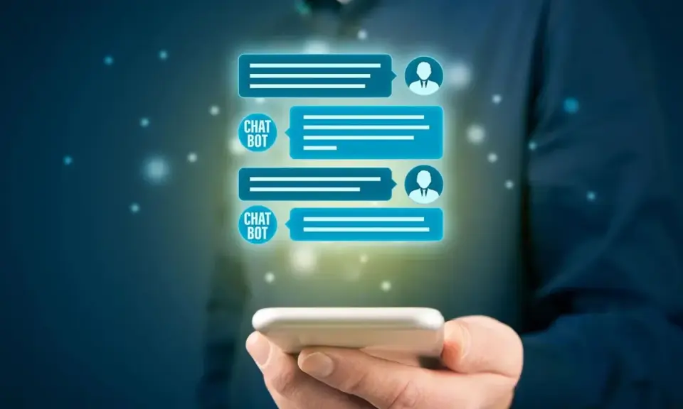 Chatbot che risponde a messaggi su uno smartphone. Un'interazione digitale, un sexy chat 5.